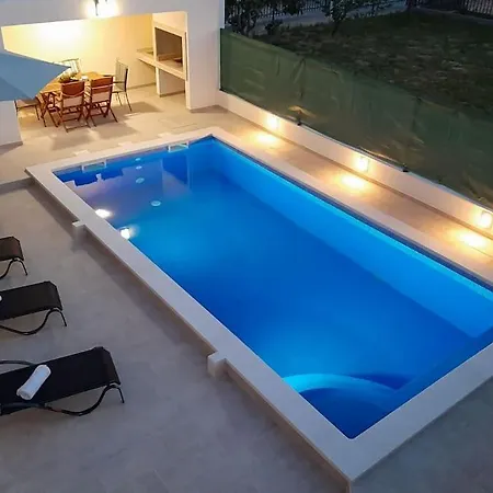 Renata + Private Swimming Pool In * スプリト