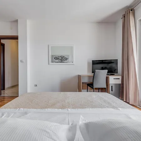 Апартаменты Renata + Private Swimming Pool In