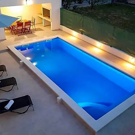 Renata + Private Swimming Pool In * ספליט