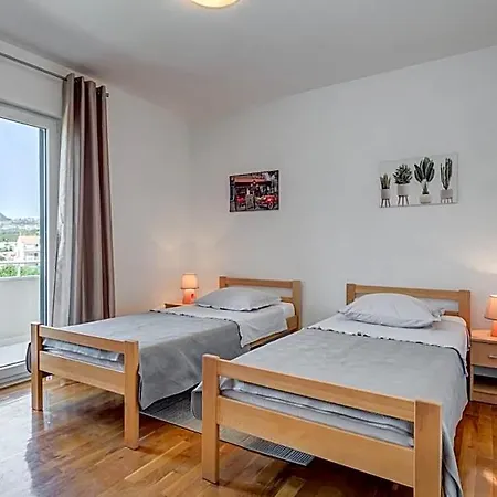 דירה Renata + Private Swimming Pool In *