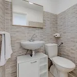 Apartamento Renata + Private Swimming Pool In